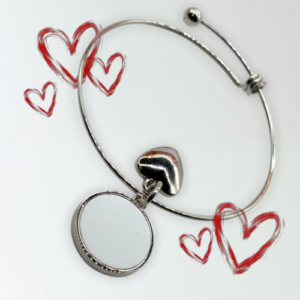 Bracelet with round charm
